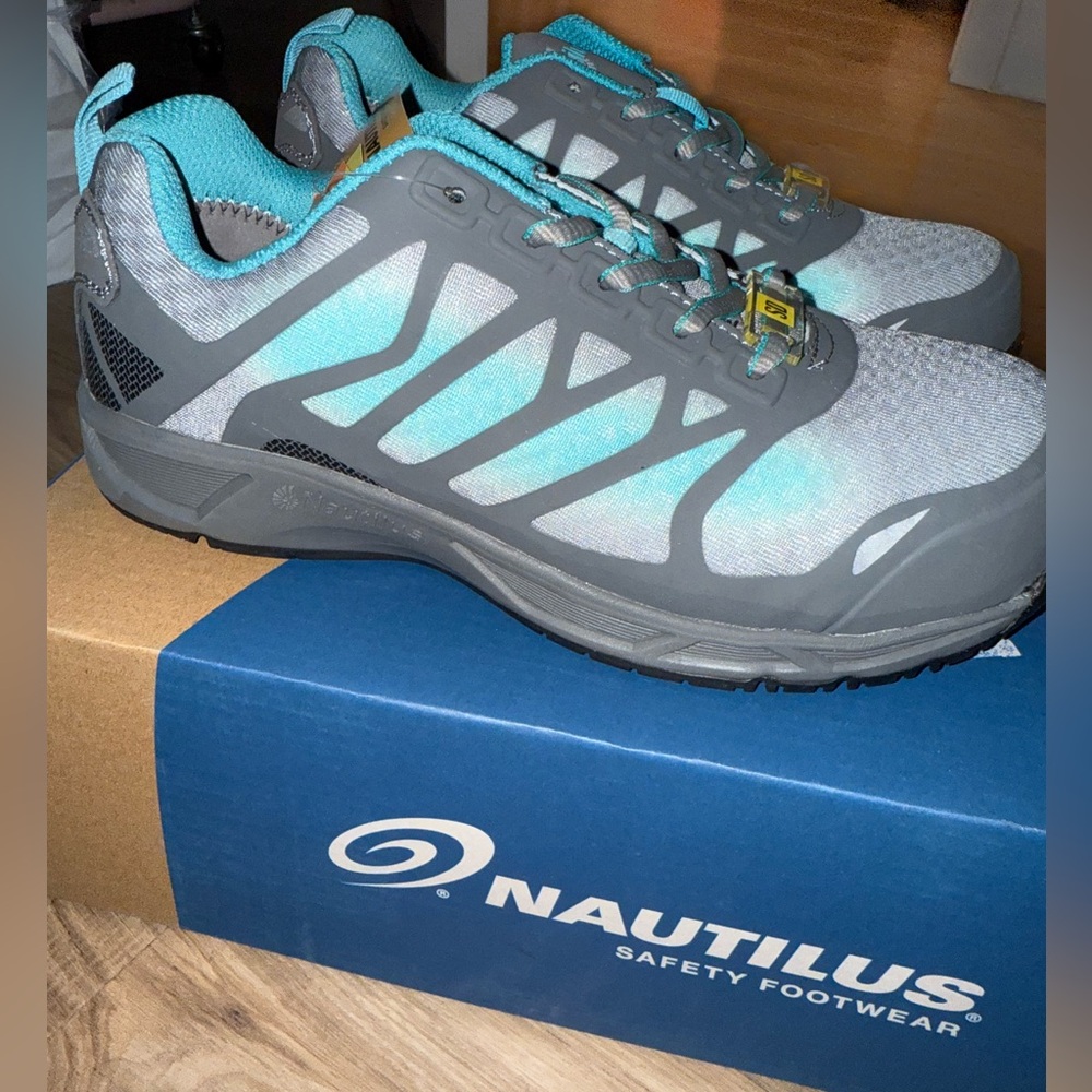 Nautilus safety toe sneakers